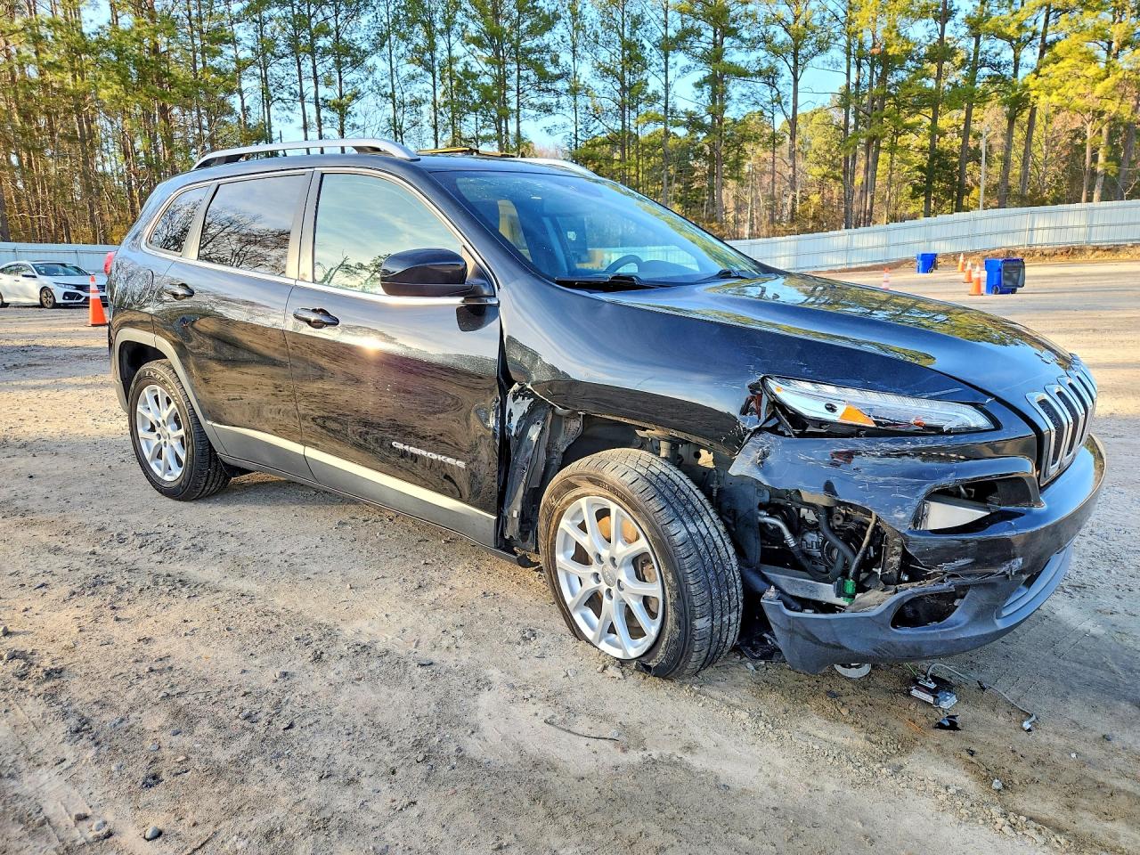 2018 JEEP CHEROKEE LATITUDE photo 4