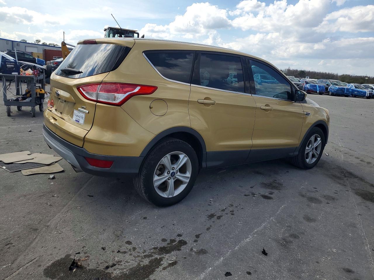2014 FORD ESCAPE SE photo 5