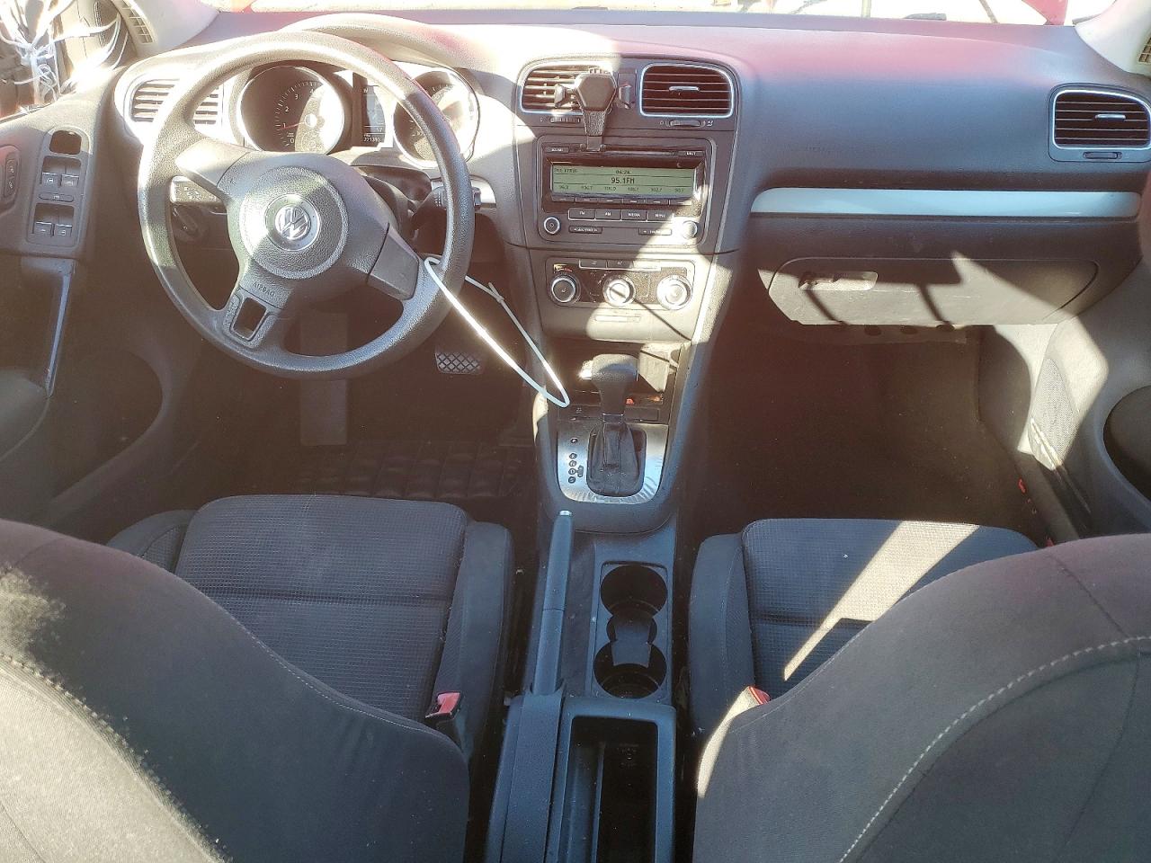 2011 VOLKSWAGEN GOLF photo 15