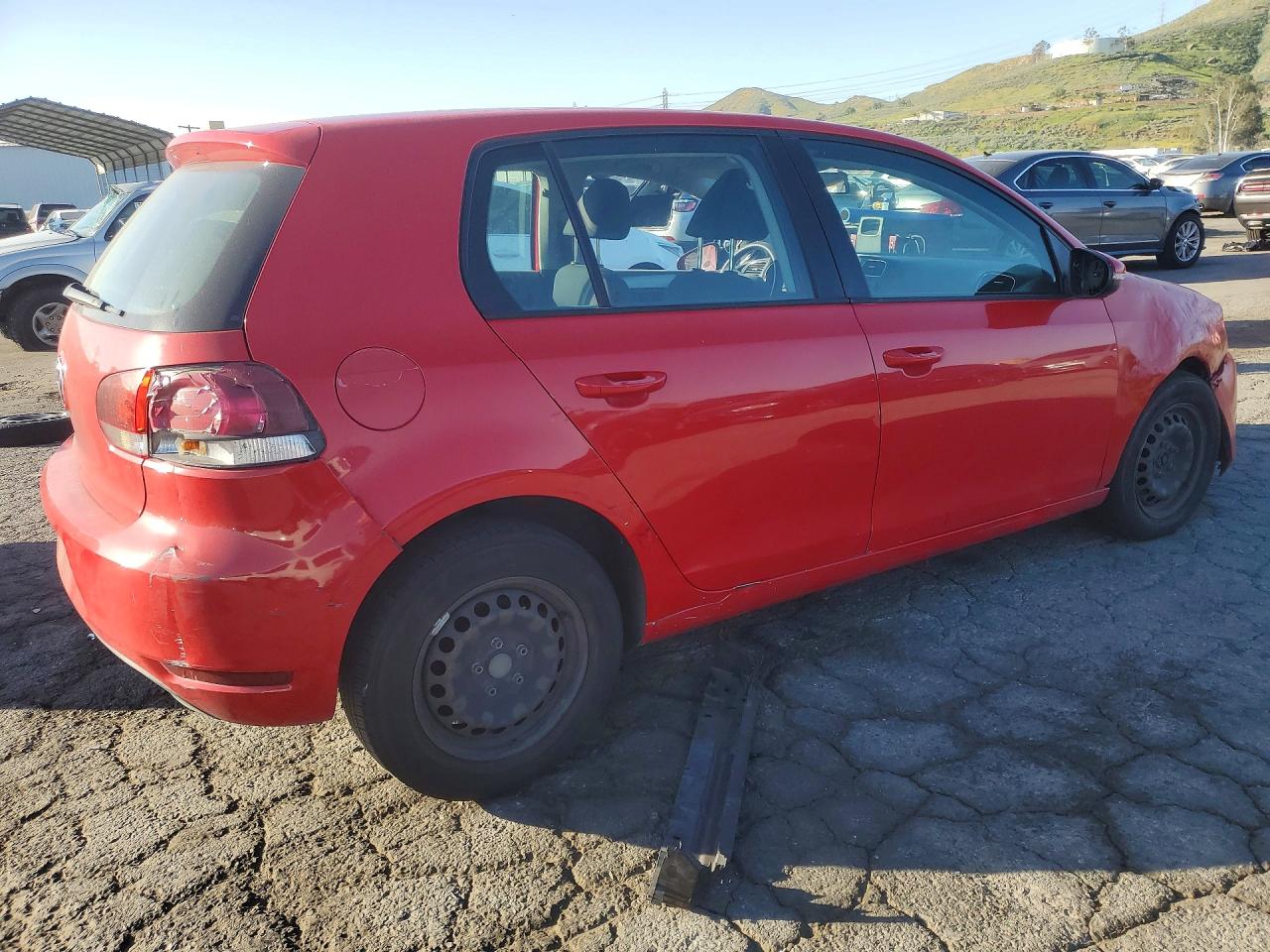 2011 VOLKSWAGEN GOLF photo 5