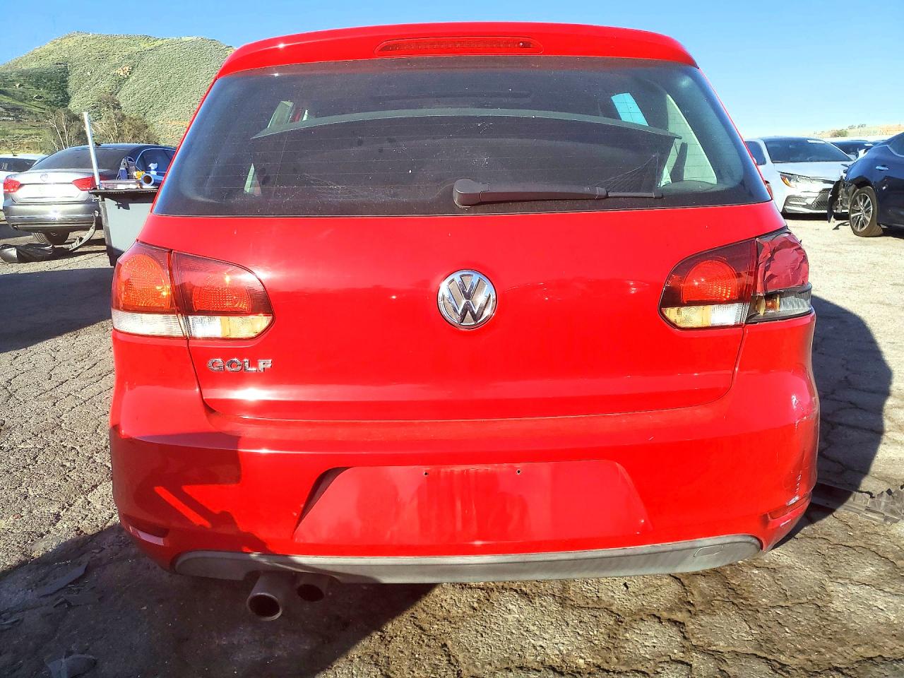 2011 VOLKSWAGEN GOLF photo 11