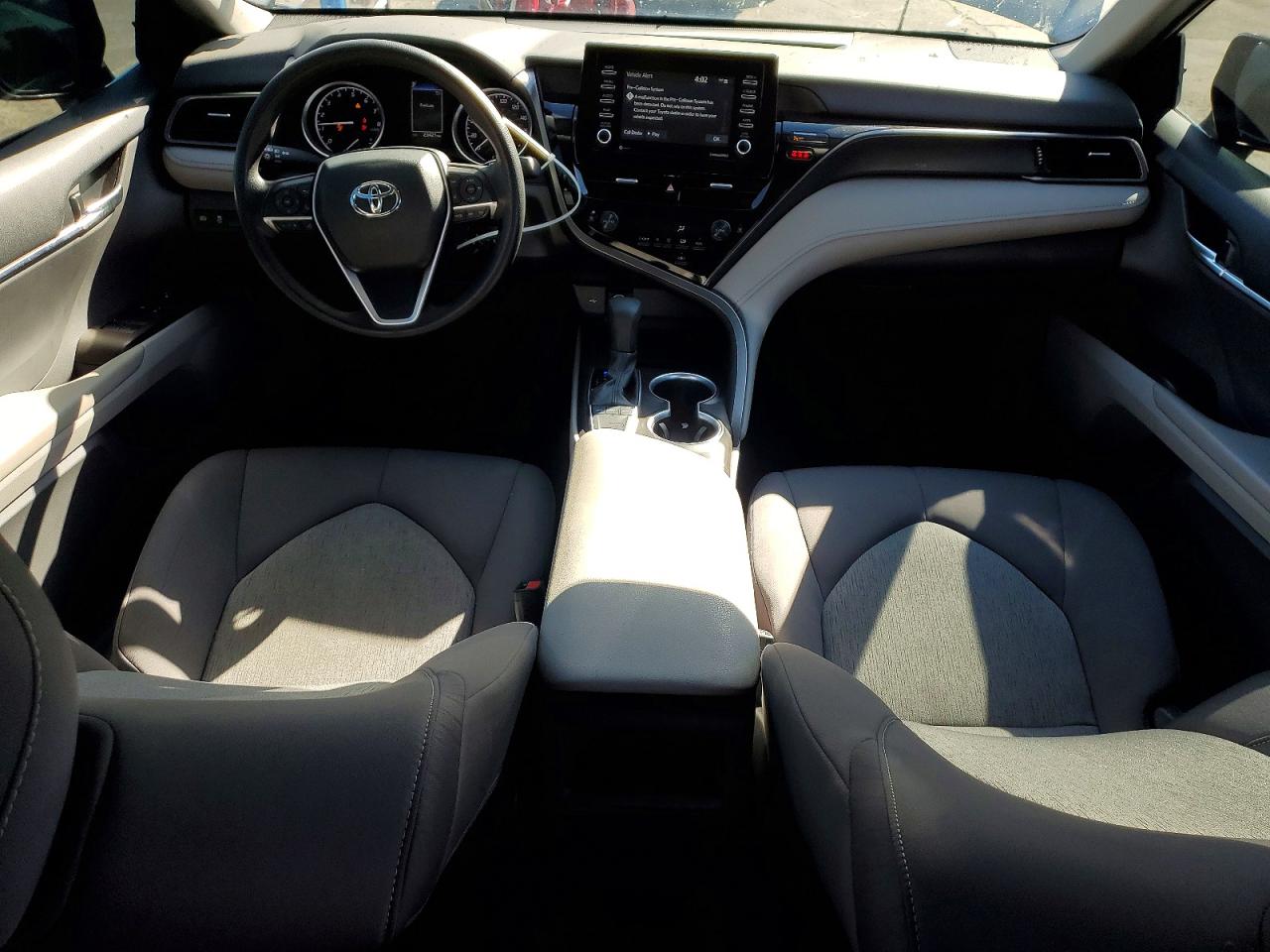 2024 TOYOTA CAMRY LE photo 8