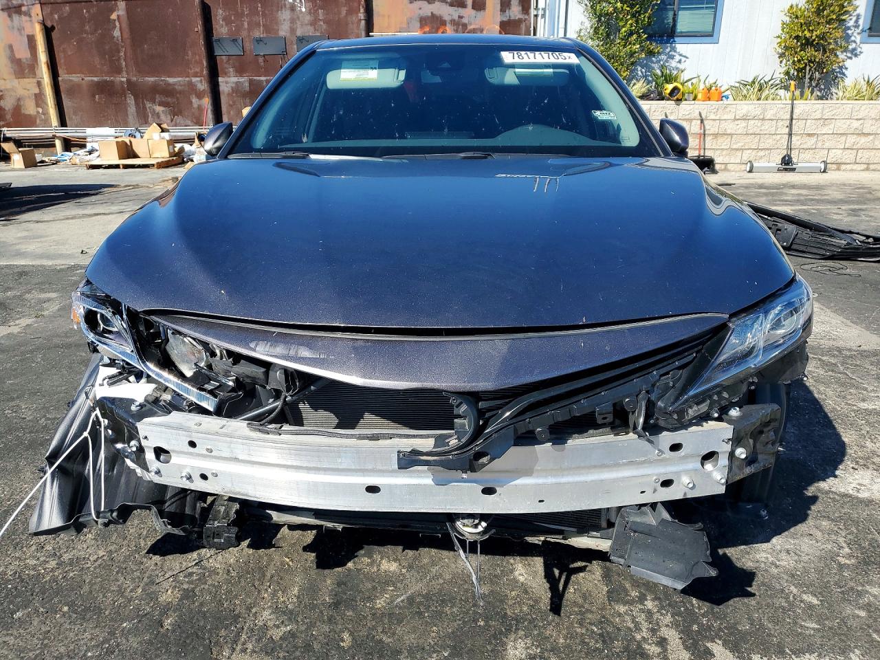 2024 TOYOTA CAMRY LE photo 5