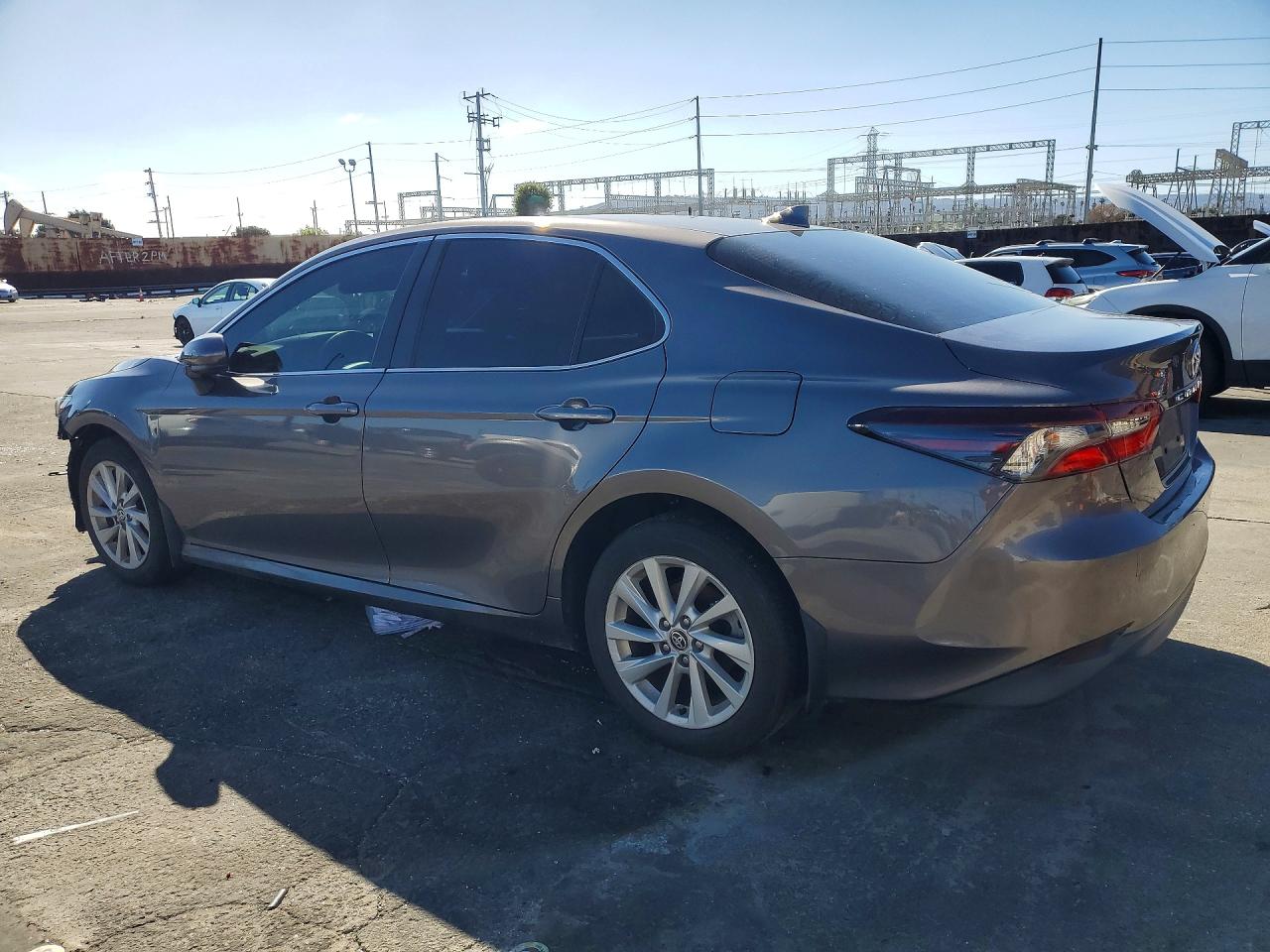 2024 TOYOTA CAMRY LE photo 2