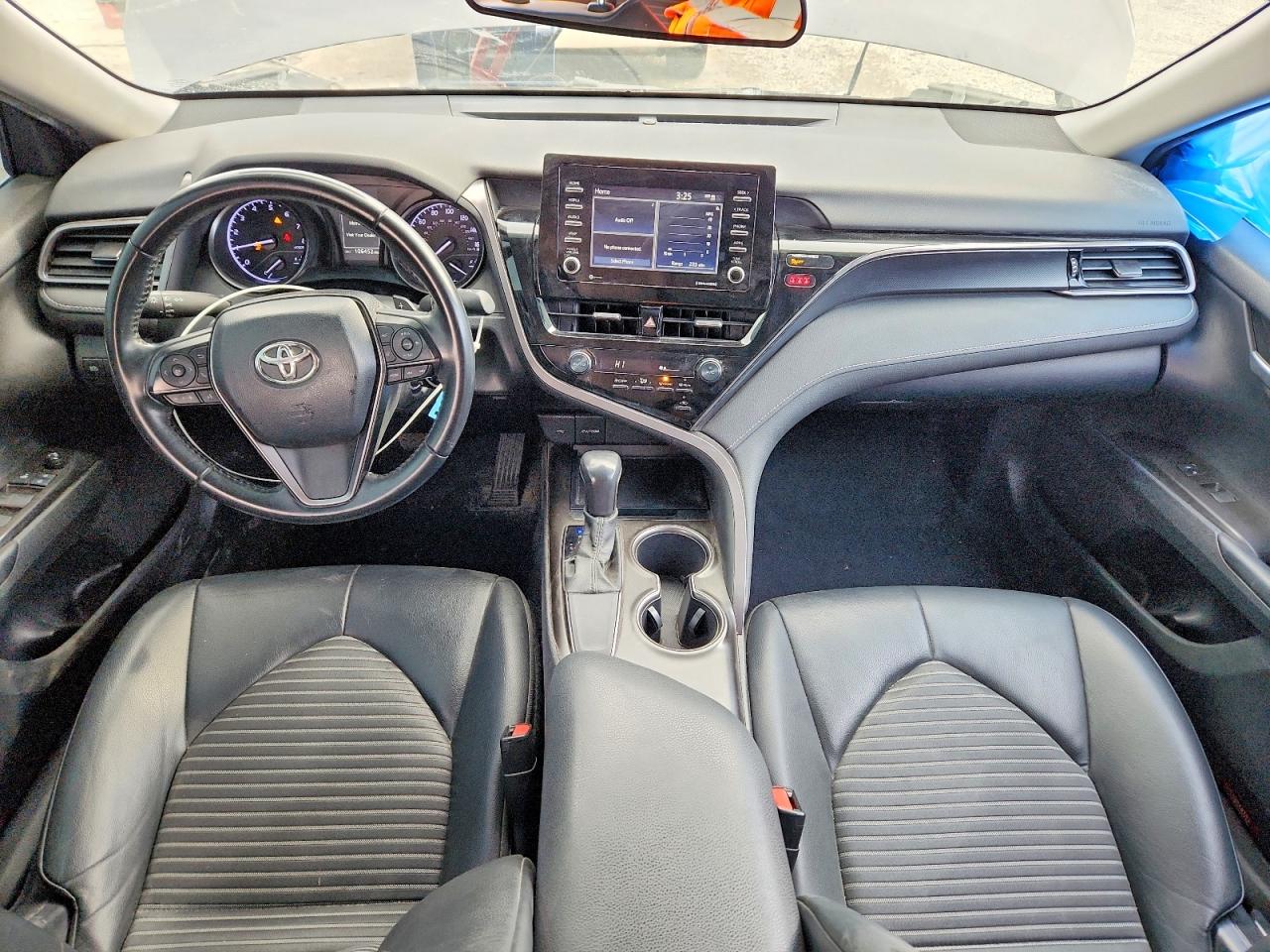 2021 TOYOTA CAMRY SE photo 8