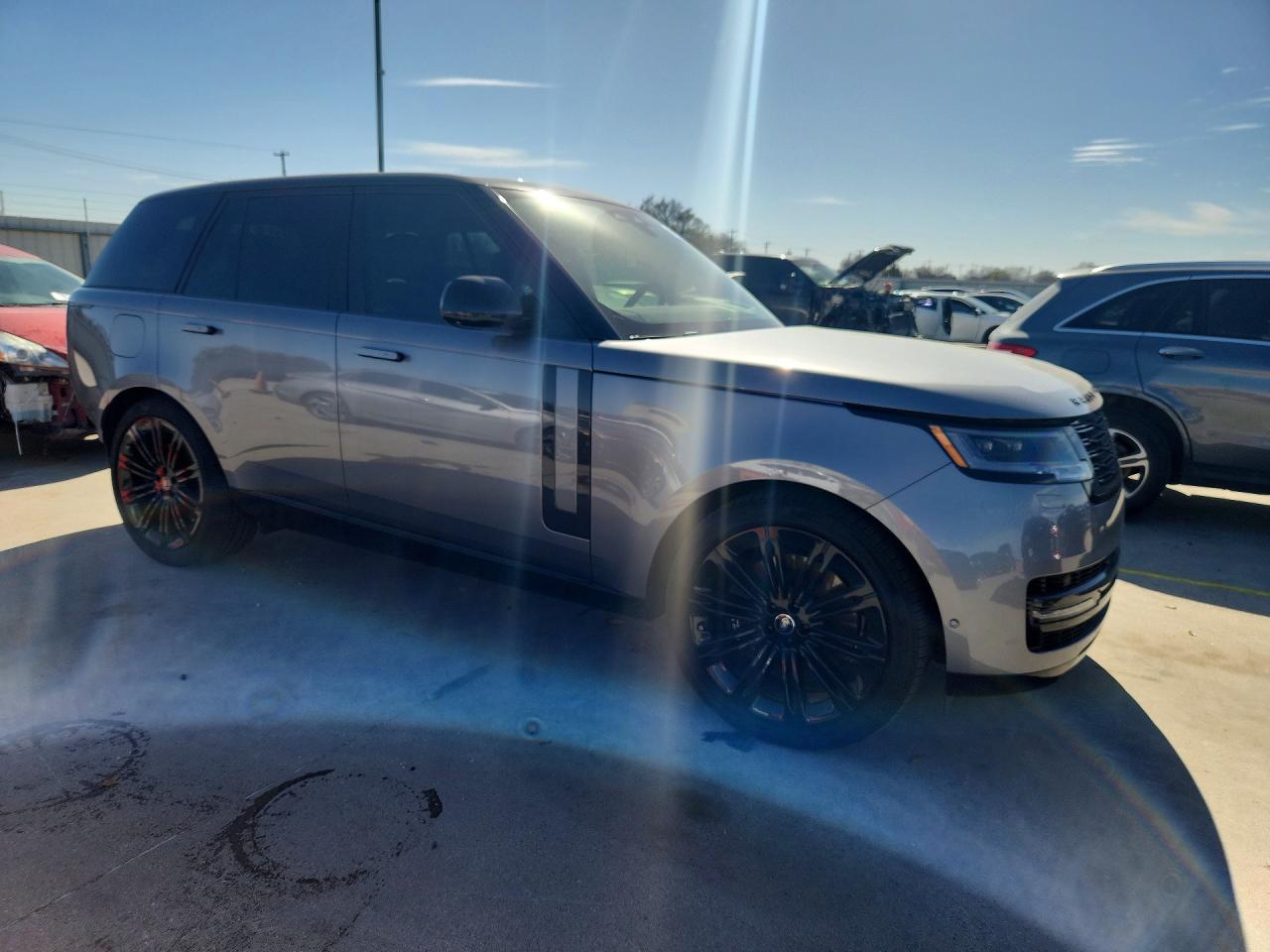 2025 LAND ROVER RANGE ROVER SE photo 7