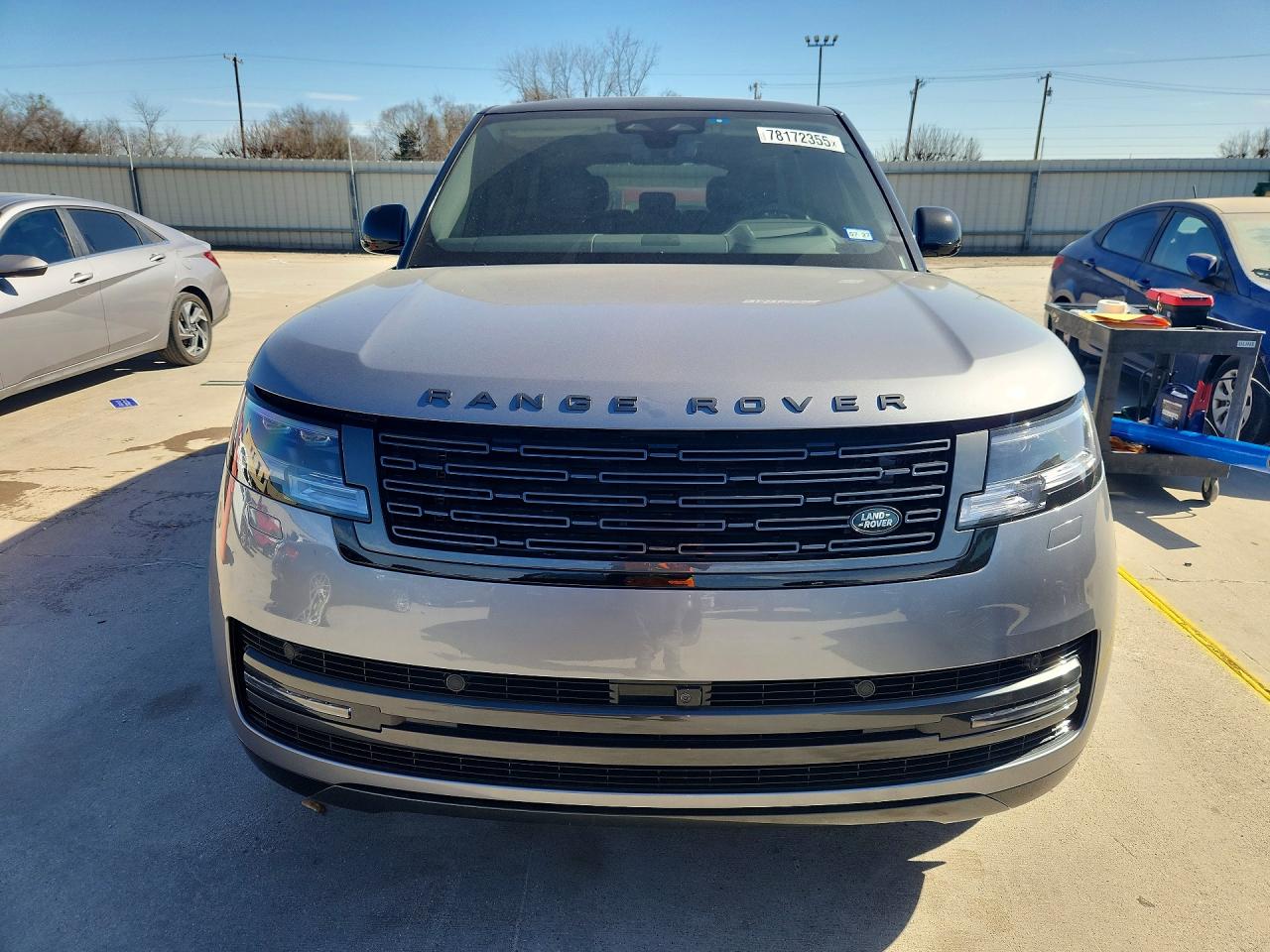 2025 LAND ROVER RANGE ROVER SE photo 9