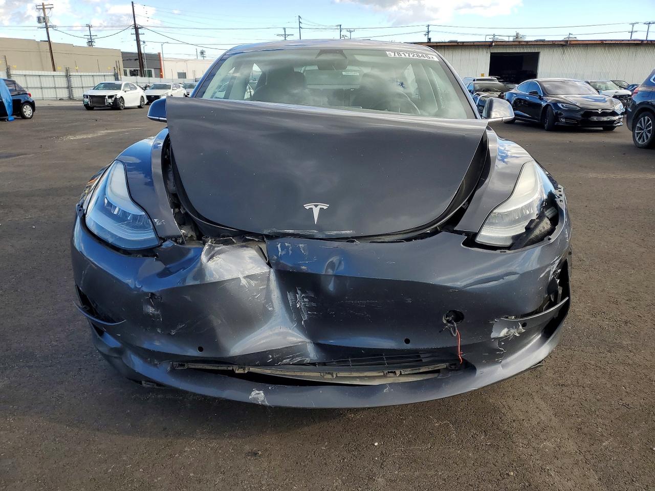 2018 TESLA MODEL 3 photo 9