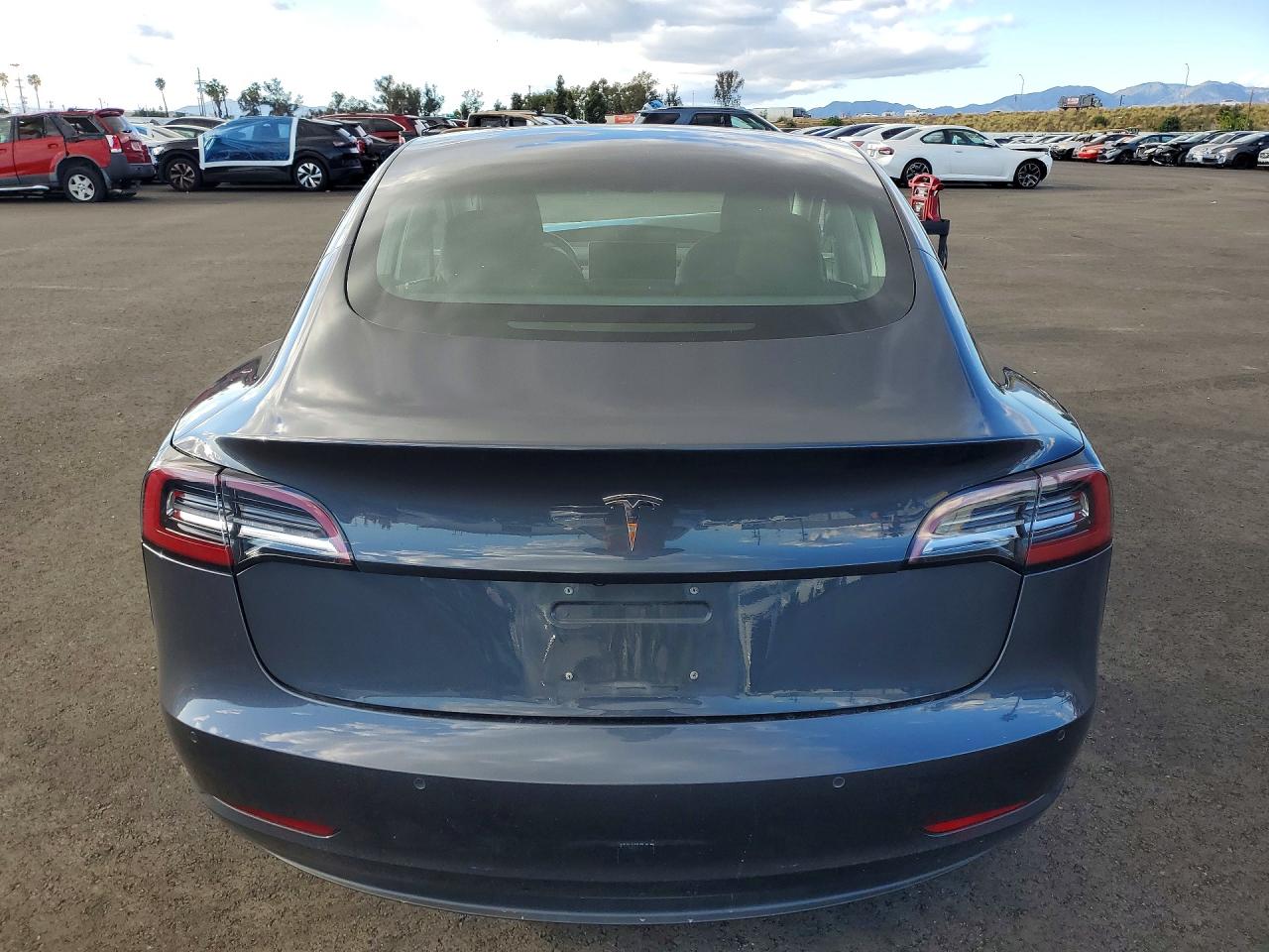 2018 TESLA MODEL 3 photo 11