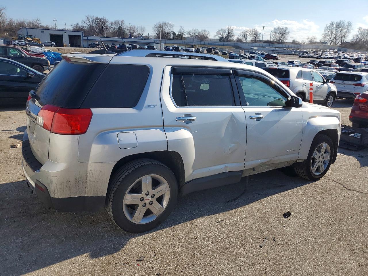 2012 GMC TERRAIN SLT photo 5