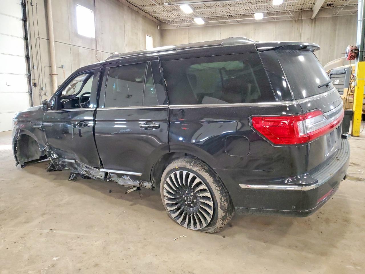 2020 LINCOLN NAVIGATOR BLACK LABEL photo 2