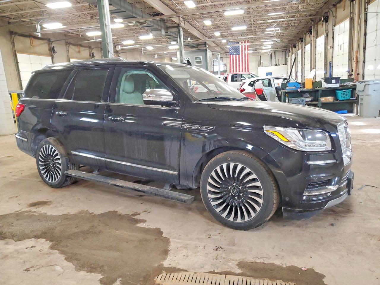 2020 LINCOLN NAVIGATOR BLACK LABEL photo 4