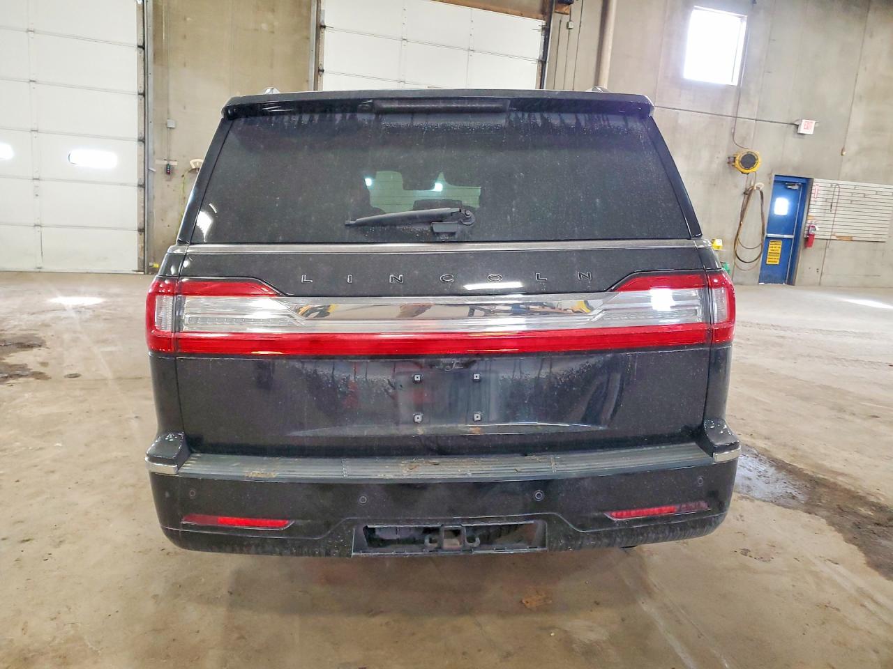 2020 LINCOLN NAVIGATOR BLACK LABEL photo 6