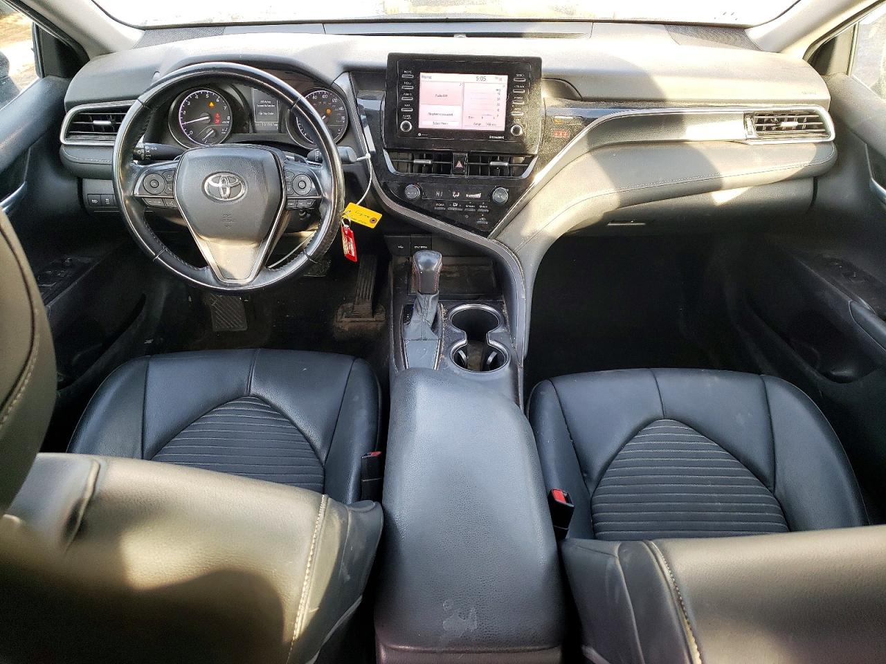2021 TOYOTA CAMRY SE photo 8