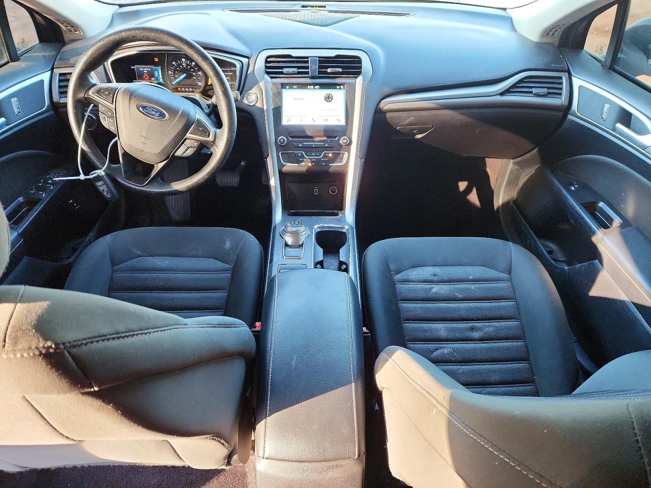2017 FORD FUSION SE HYBRID photo 8