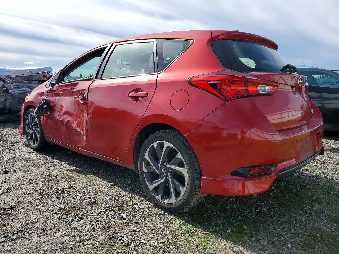 2016 TOYOTA SCION photo 2