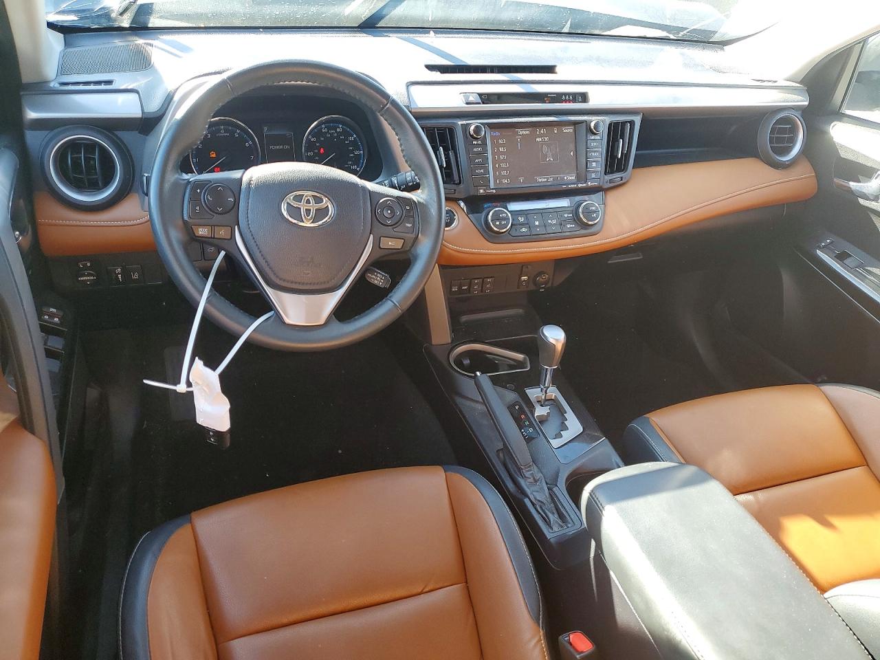 2017 TOYOTA RAV4 LIMITED photo 15