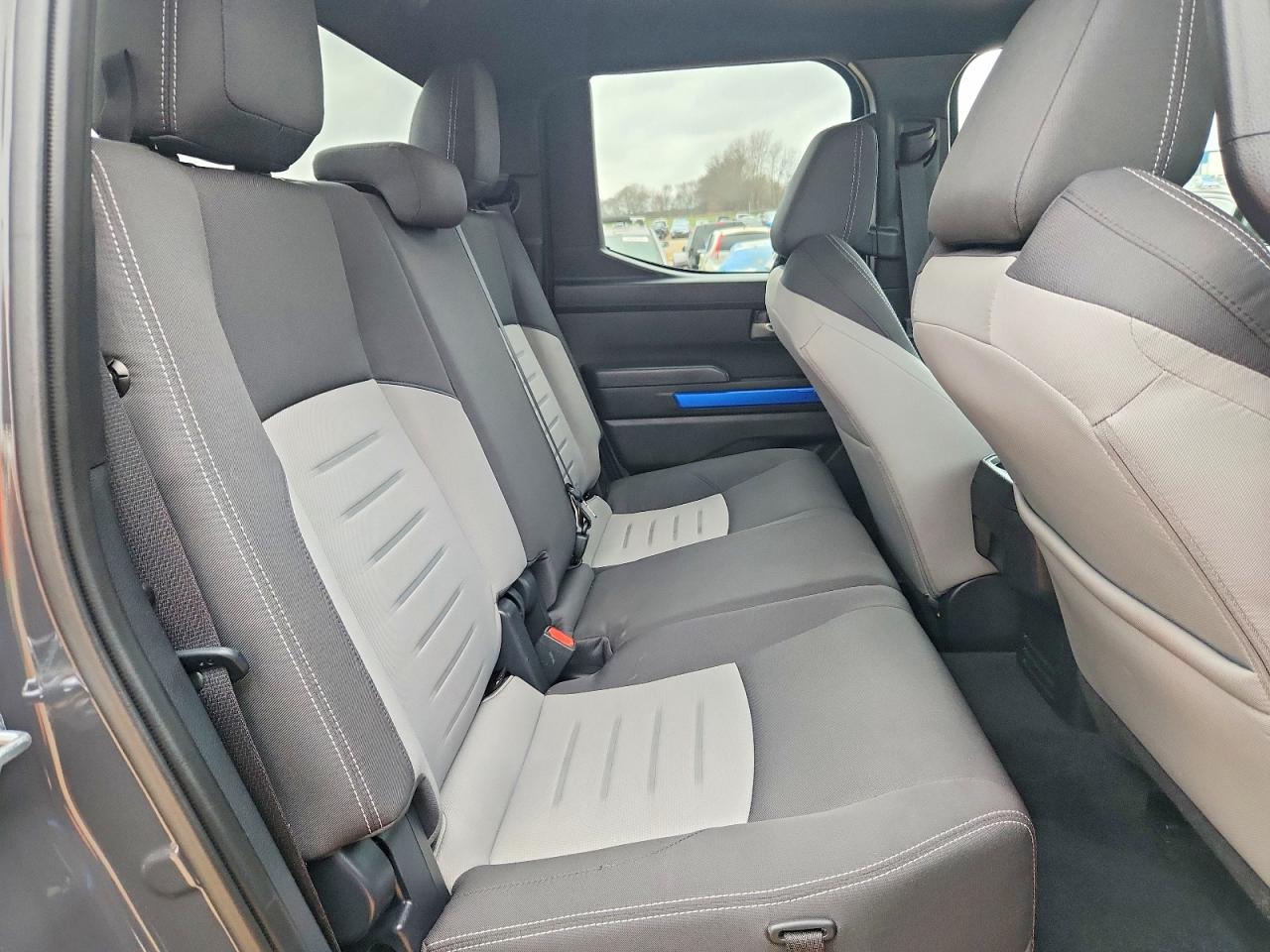 2025 TOYOTA TACOMA DOUBLE CAB photo 10