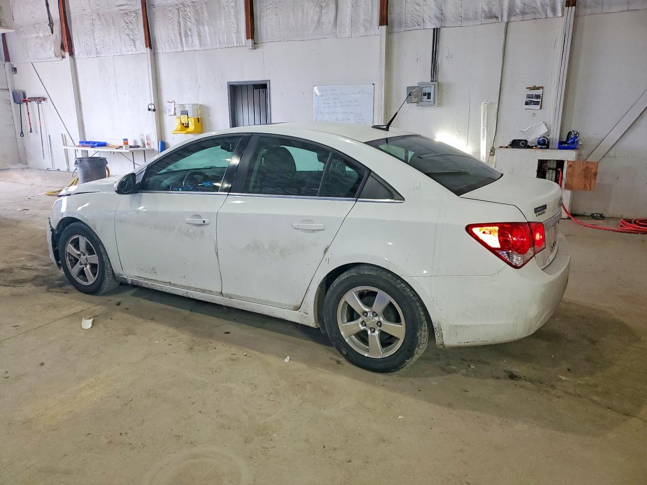 2014 CHEVROLET CRUZE LT photo 2