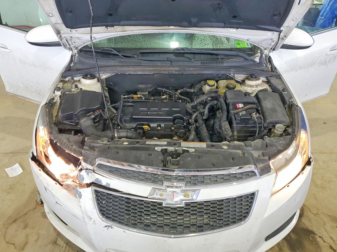 2014 CHEVROLET CRUZE LT photo 11