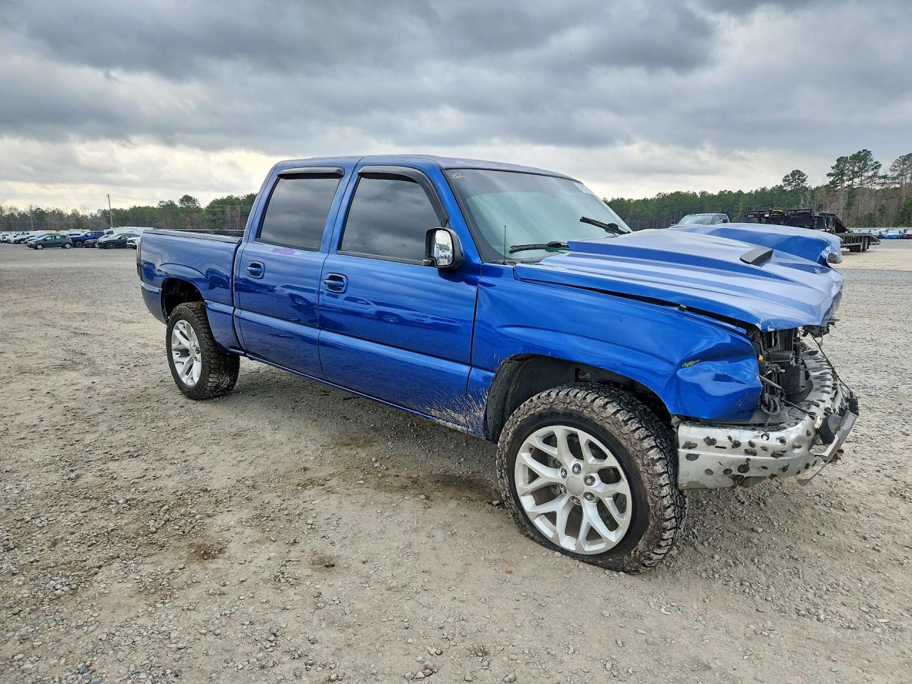 2004 CHEVROLET SILVERADO C1500 photo 7