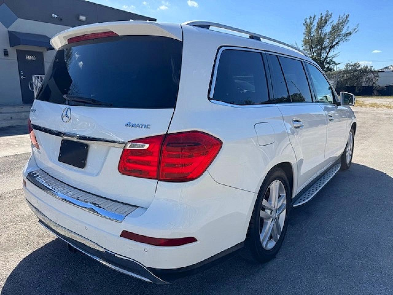 2016 MERCEDES-BENZ GL 450 4MATIC photo 5