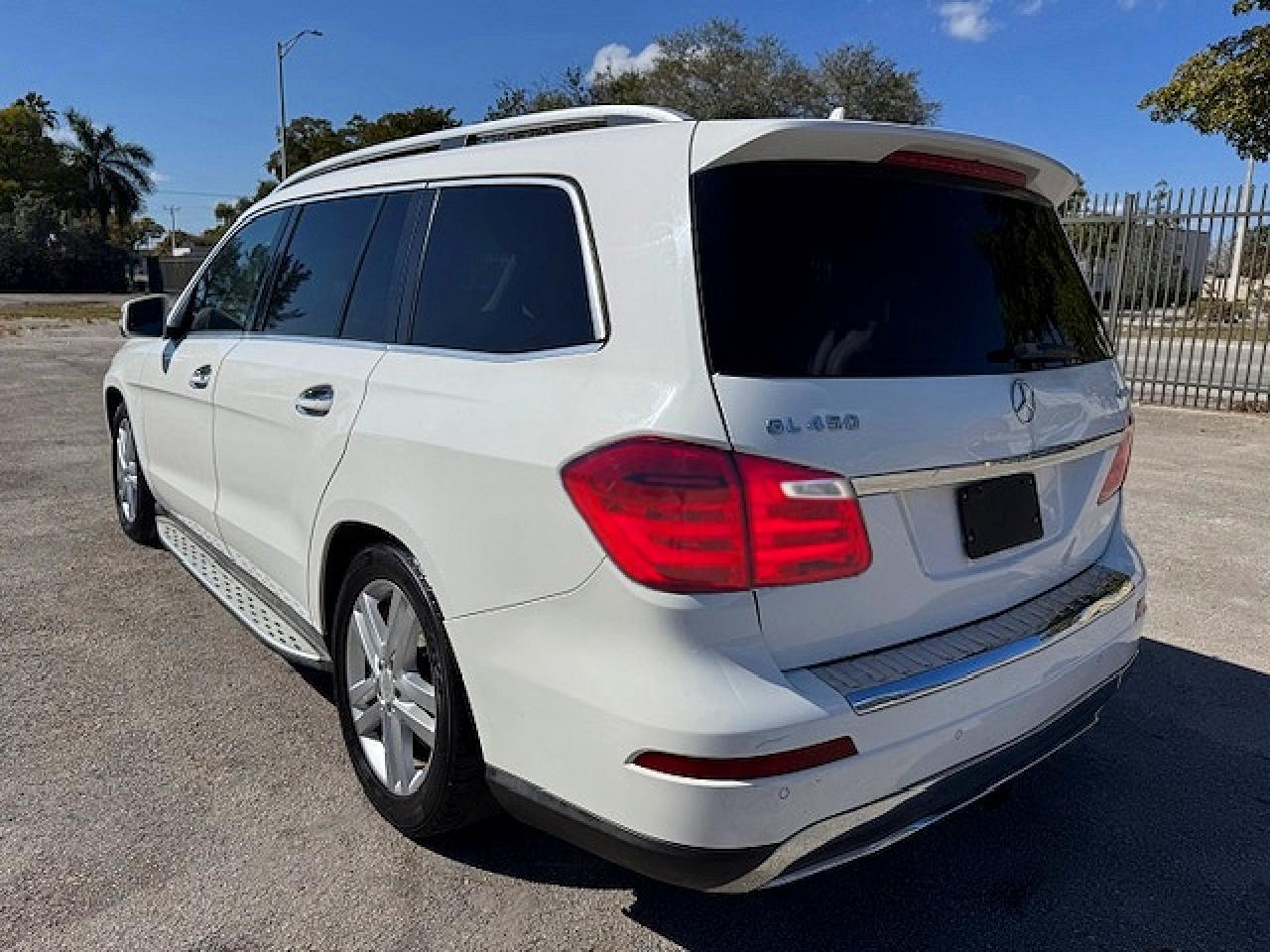 2016 MERCEDES-BENZ GL 450 4MATIC photo 3
