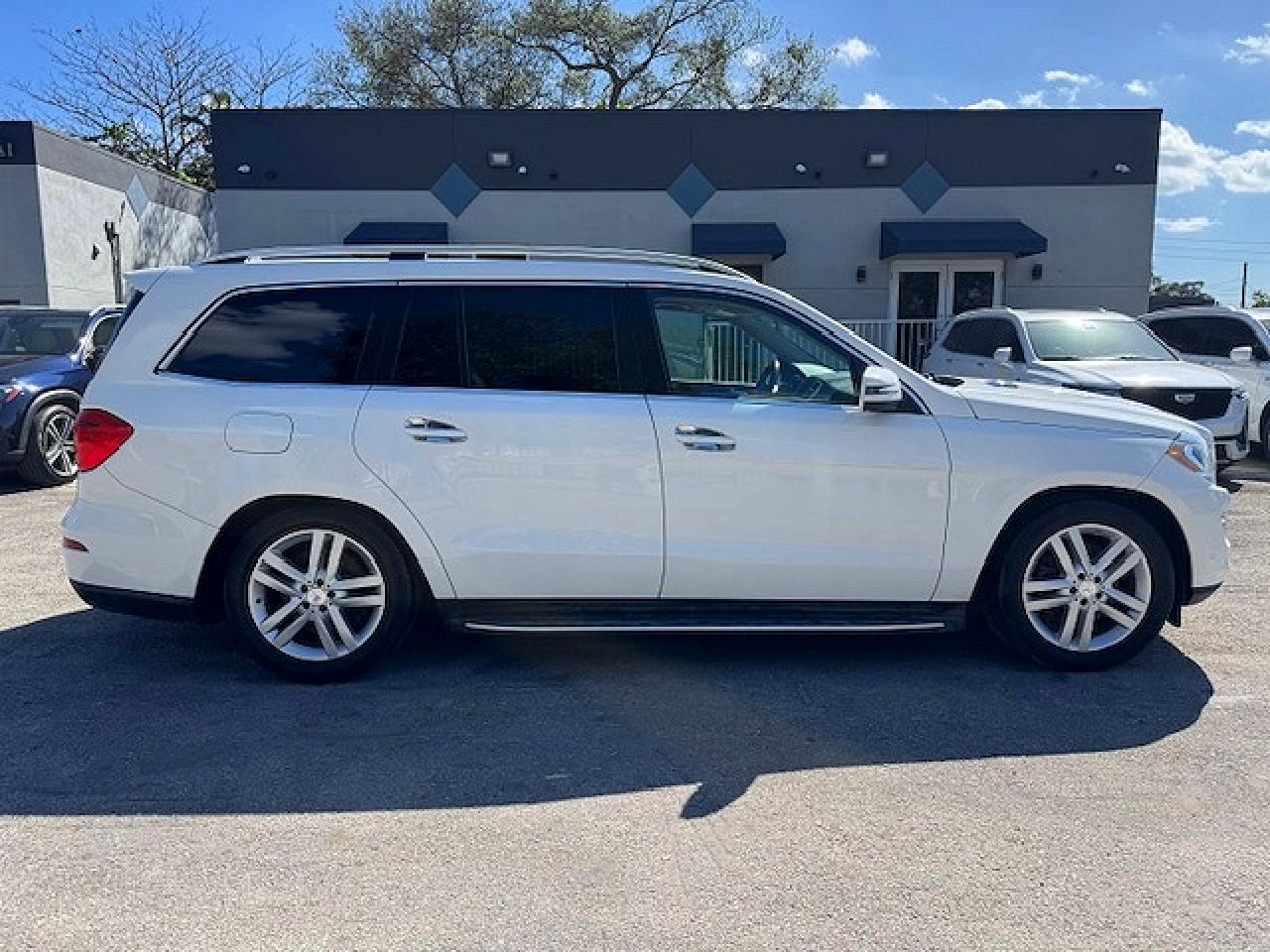 2016 MERCEDES-BENZ GL 450 4MATIC photo 25