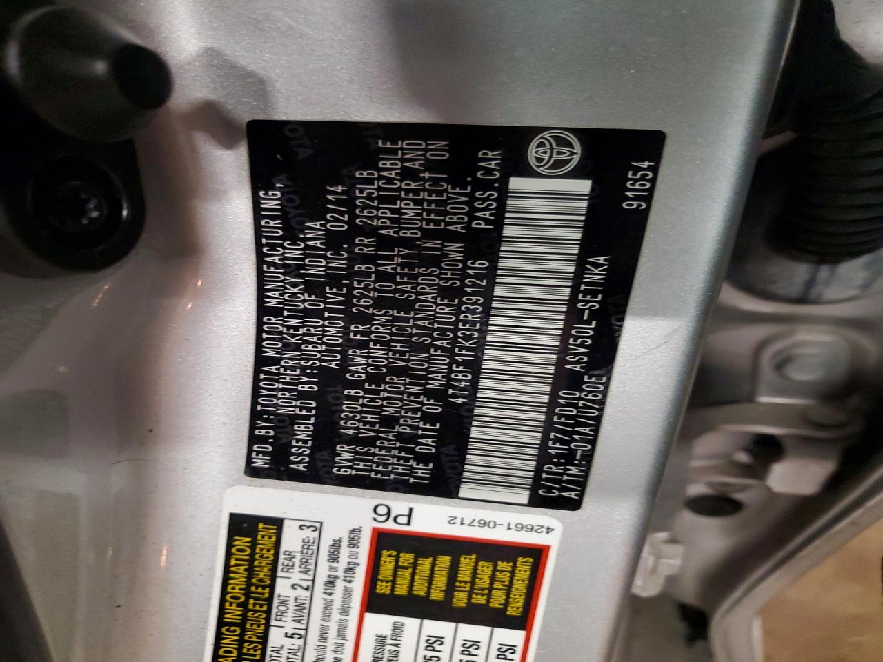 2014 TOYOTA CAMRY LE photo 25