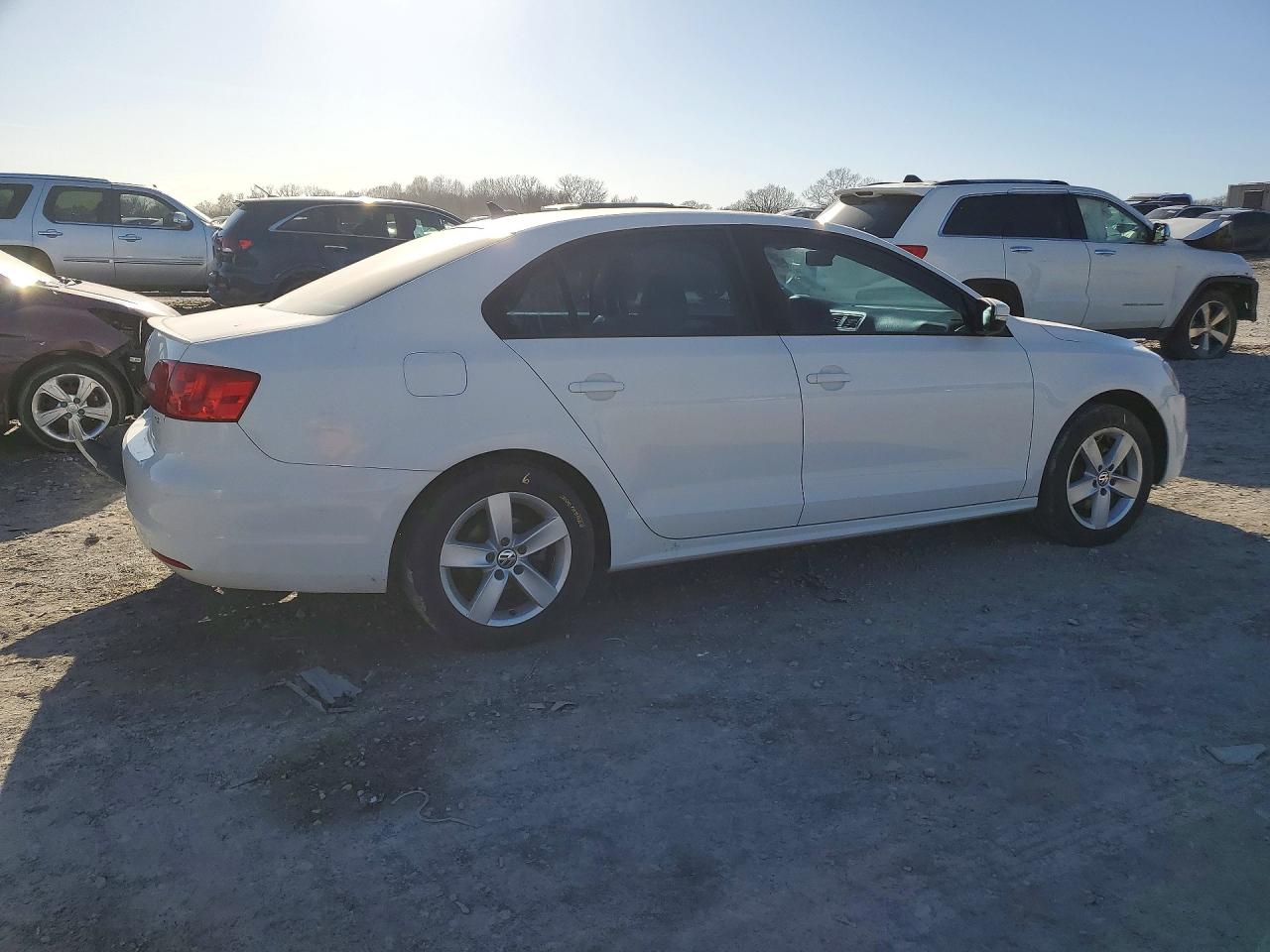 2012 VOLKSWAGEN JETTA TDI photo 5