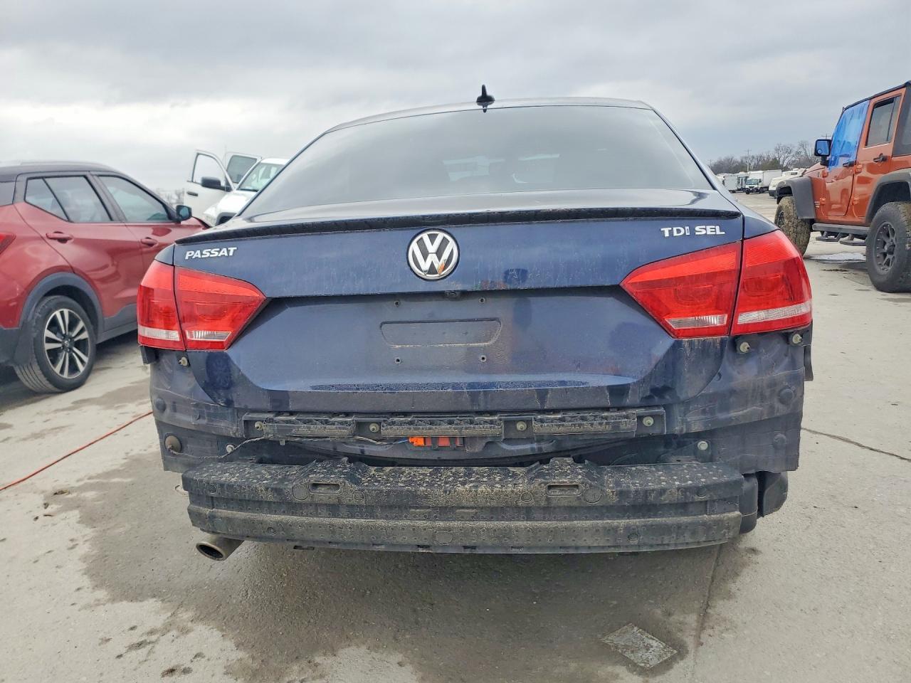 2014 VOLKSWAGEN PASSAT SEL photo 11
