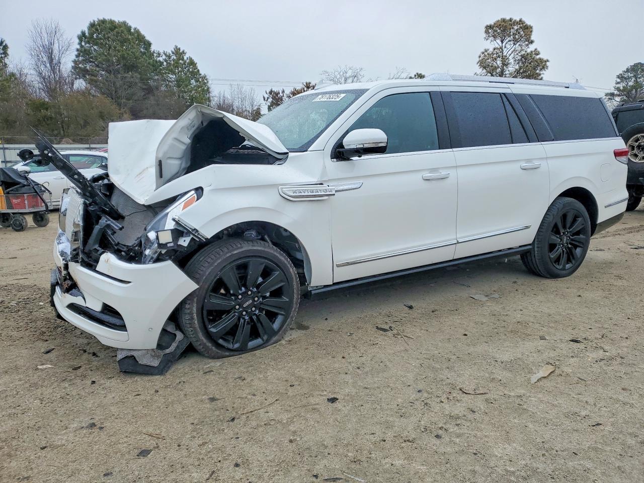 2022 LINCOLN NAVIGATOR