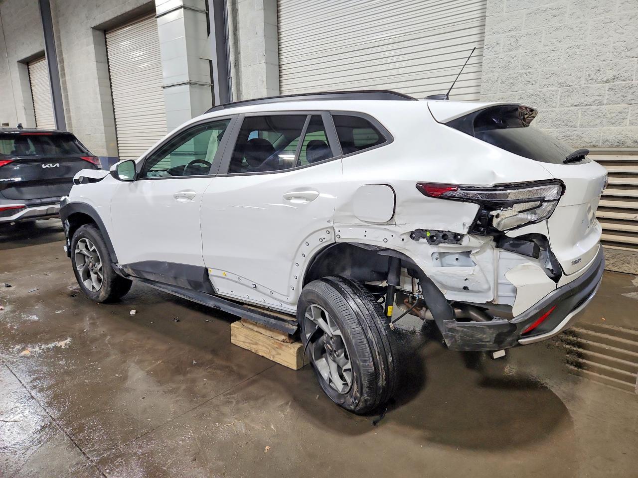 2025 CHEVROLET TRAX 1LT photo 3