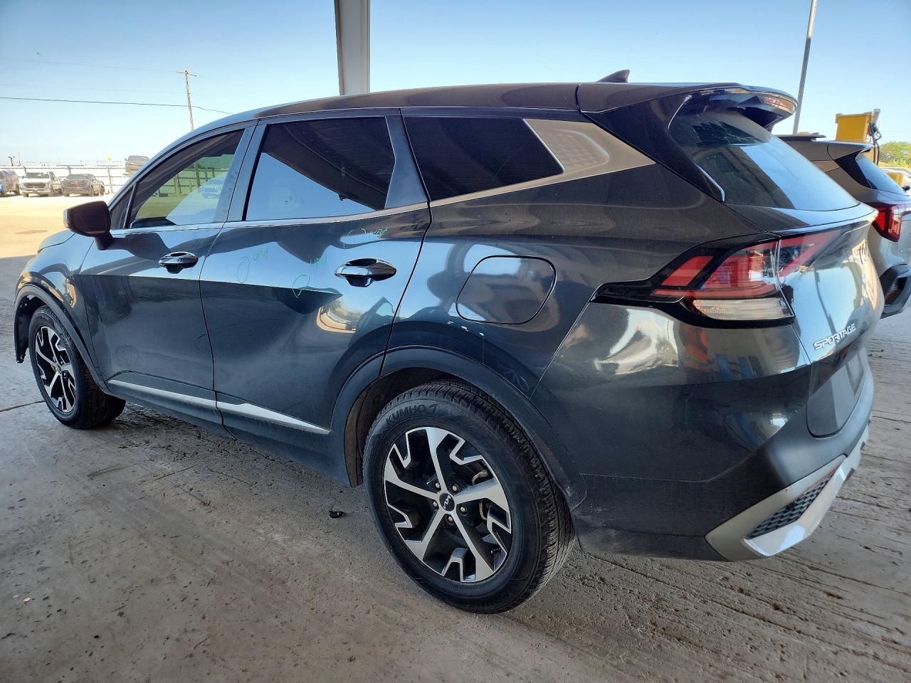 2023 KIA SPORTAGE EX photo 3