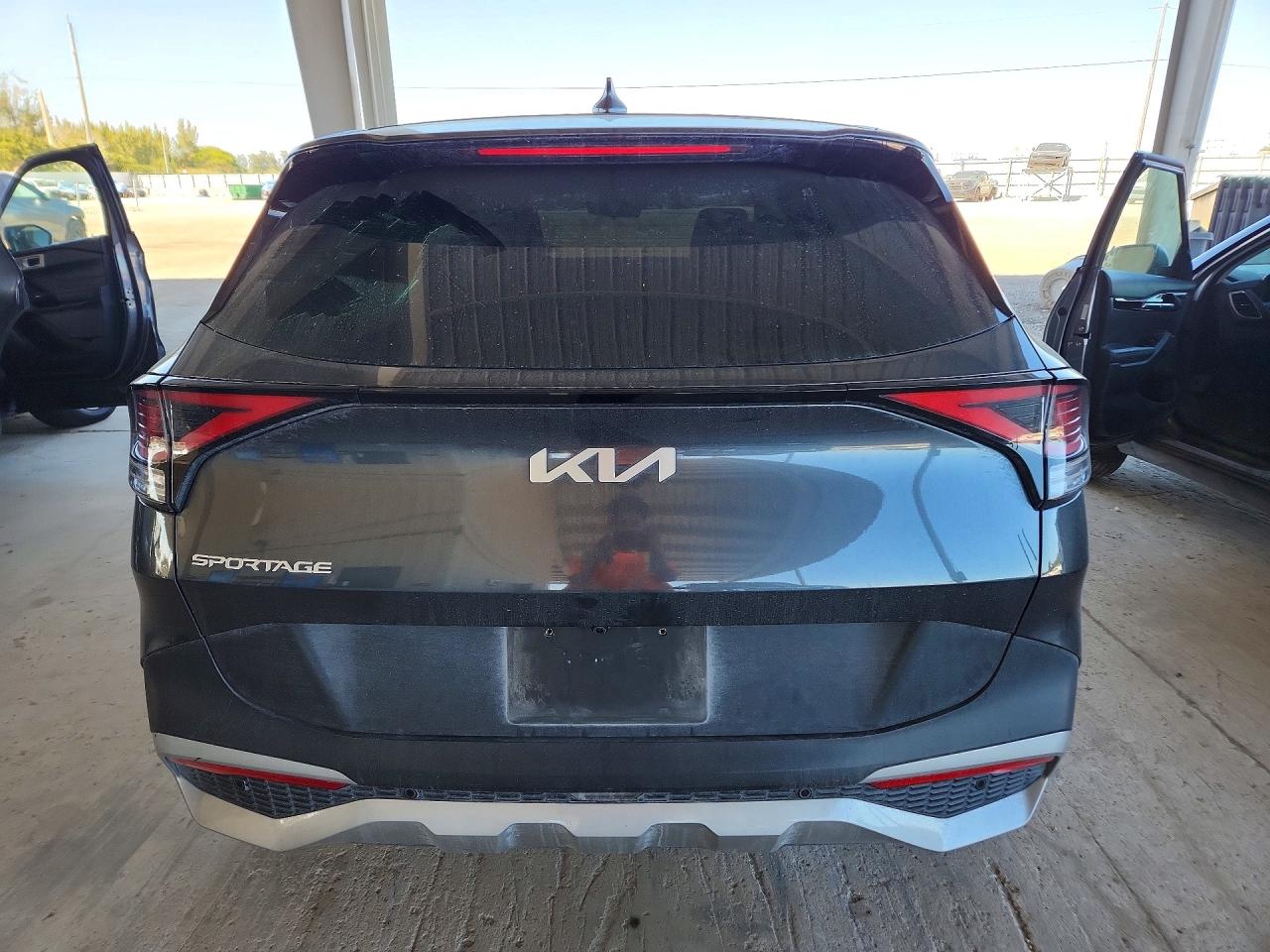 2023 KIA SPORTAGE EX photo 11