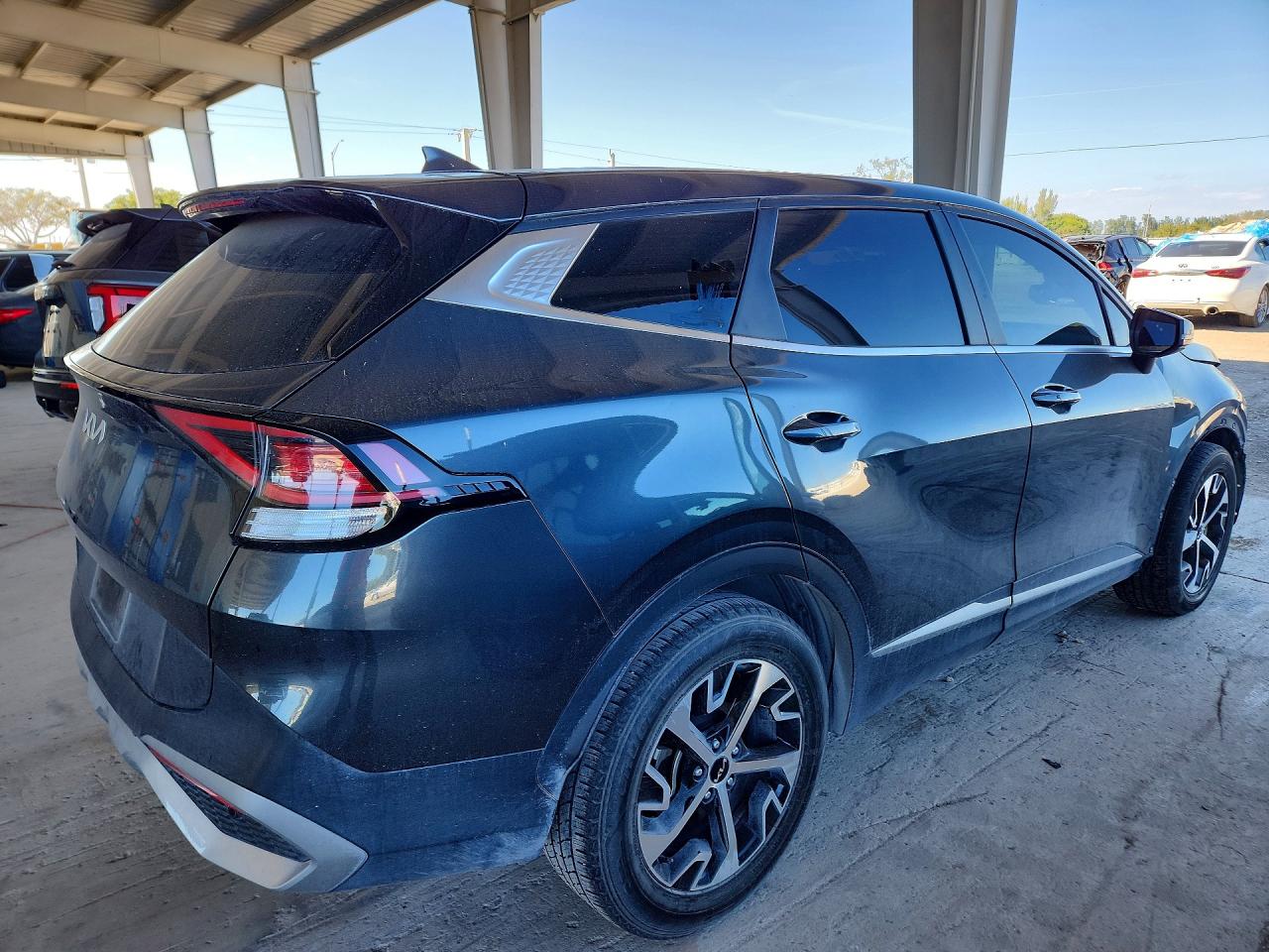 2023 KIA SPORTAGE EX photo 5