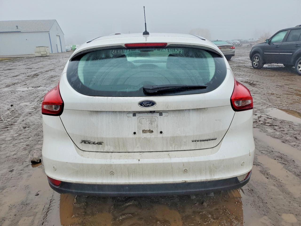 2017 FORD FOCUS TITANIUM photo 6