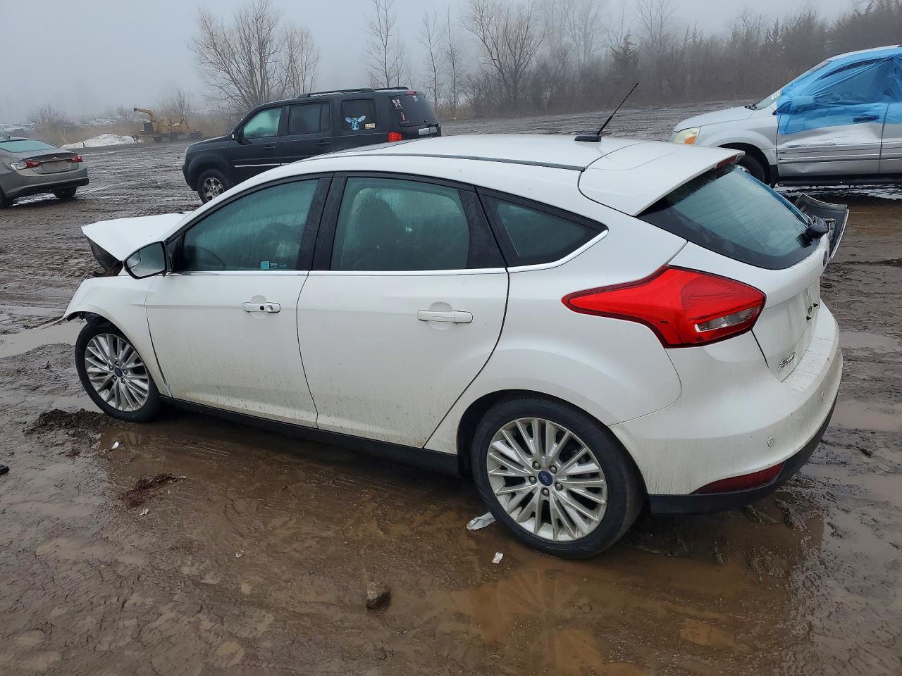2017 FORD FOCUS TITANIUM photo 2