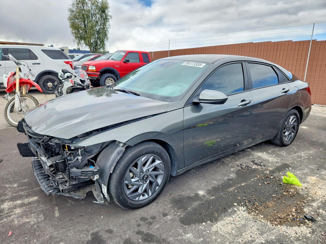 2024 HYUNDAI ELANTRA