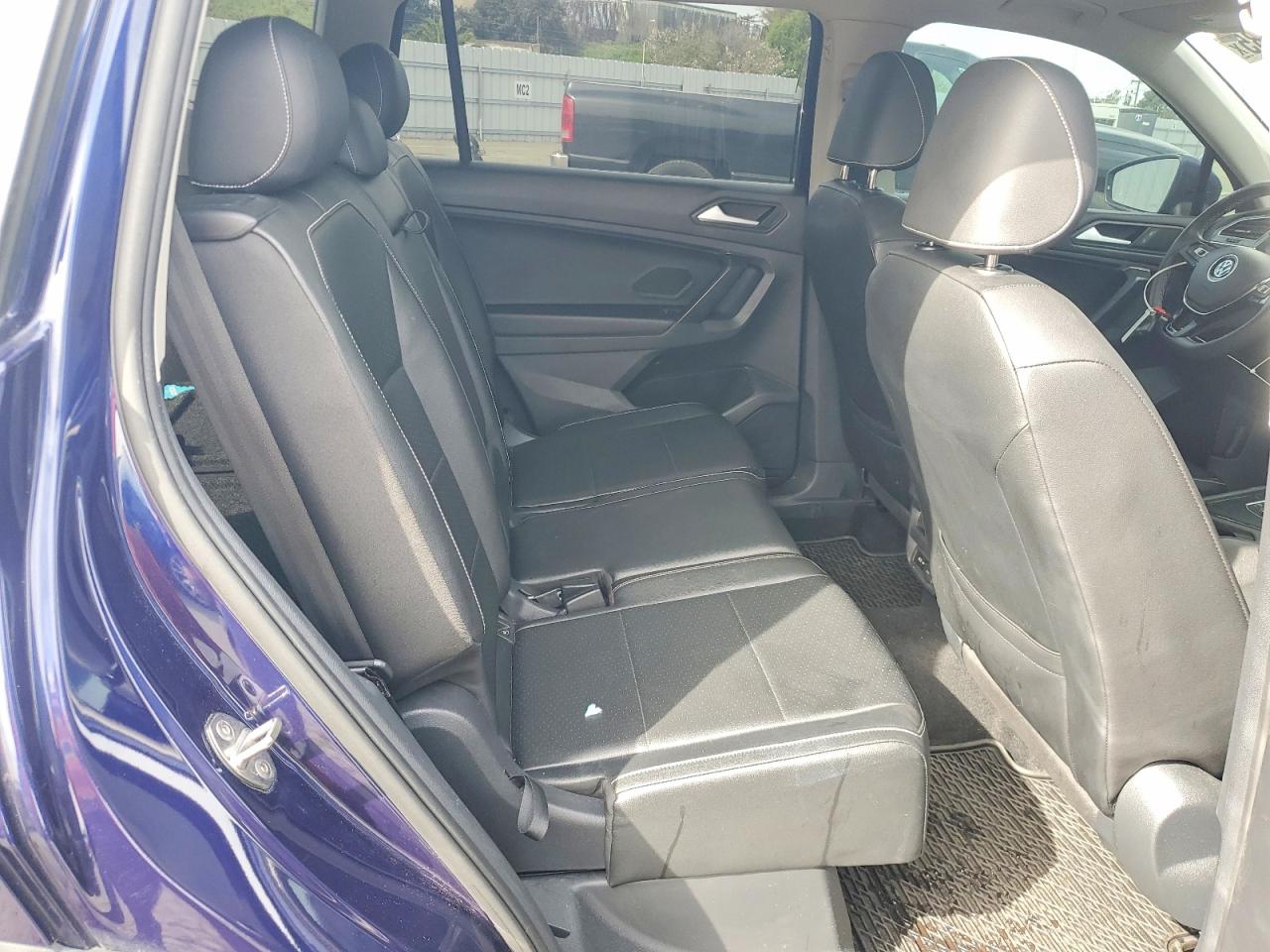 2021 VOLKSWAGEN TIGUAN SE photo 21