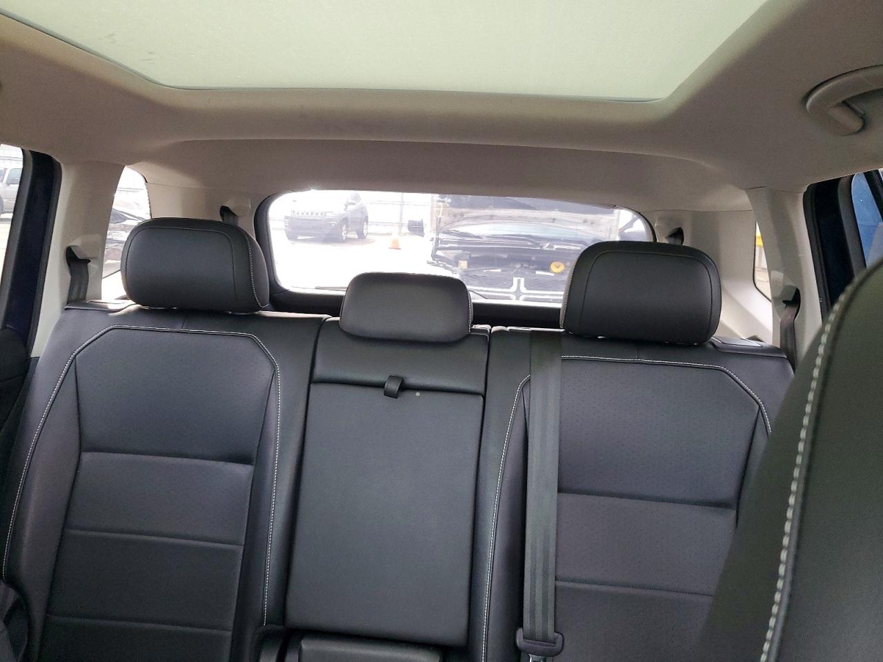 2021 VOLKSWAGEN TIGUAN SE photo 19