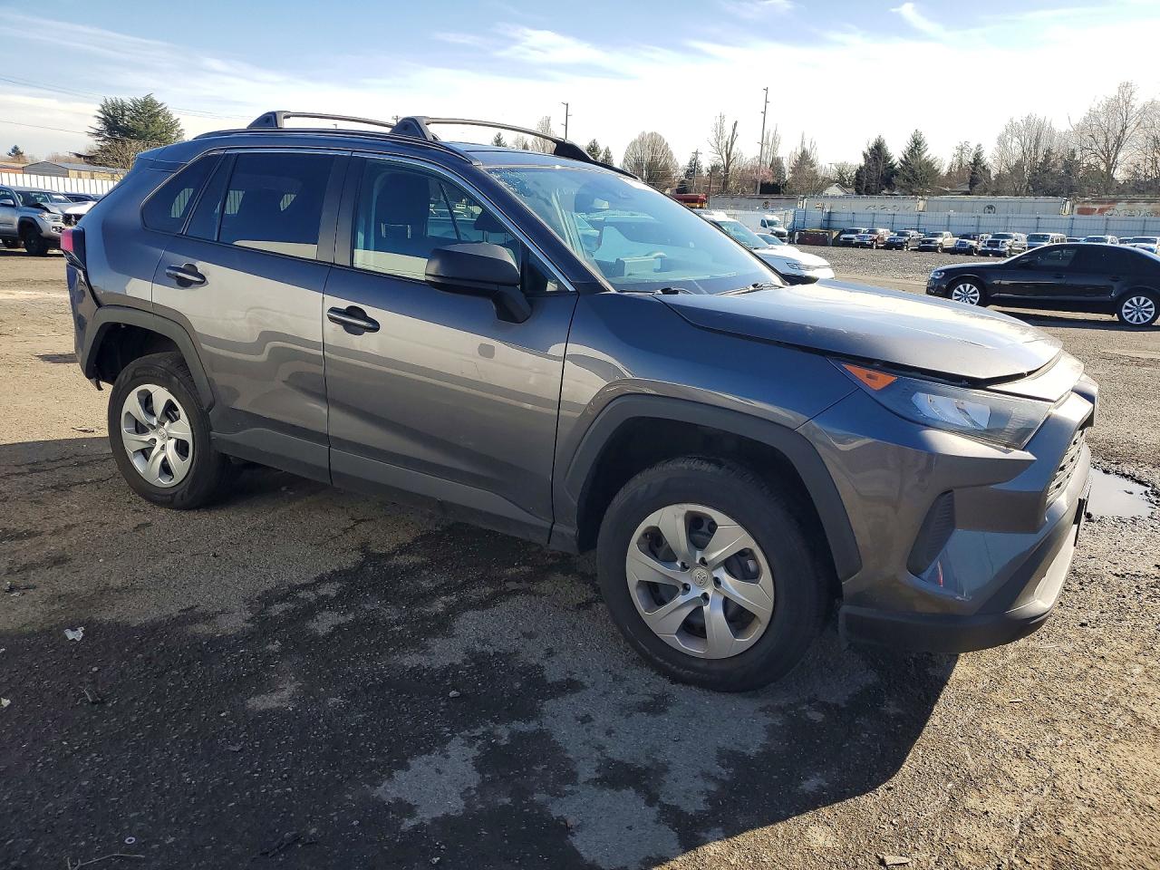 2021 TOYOTA RAV4 LE photo 4