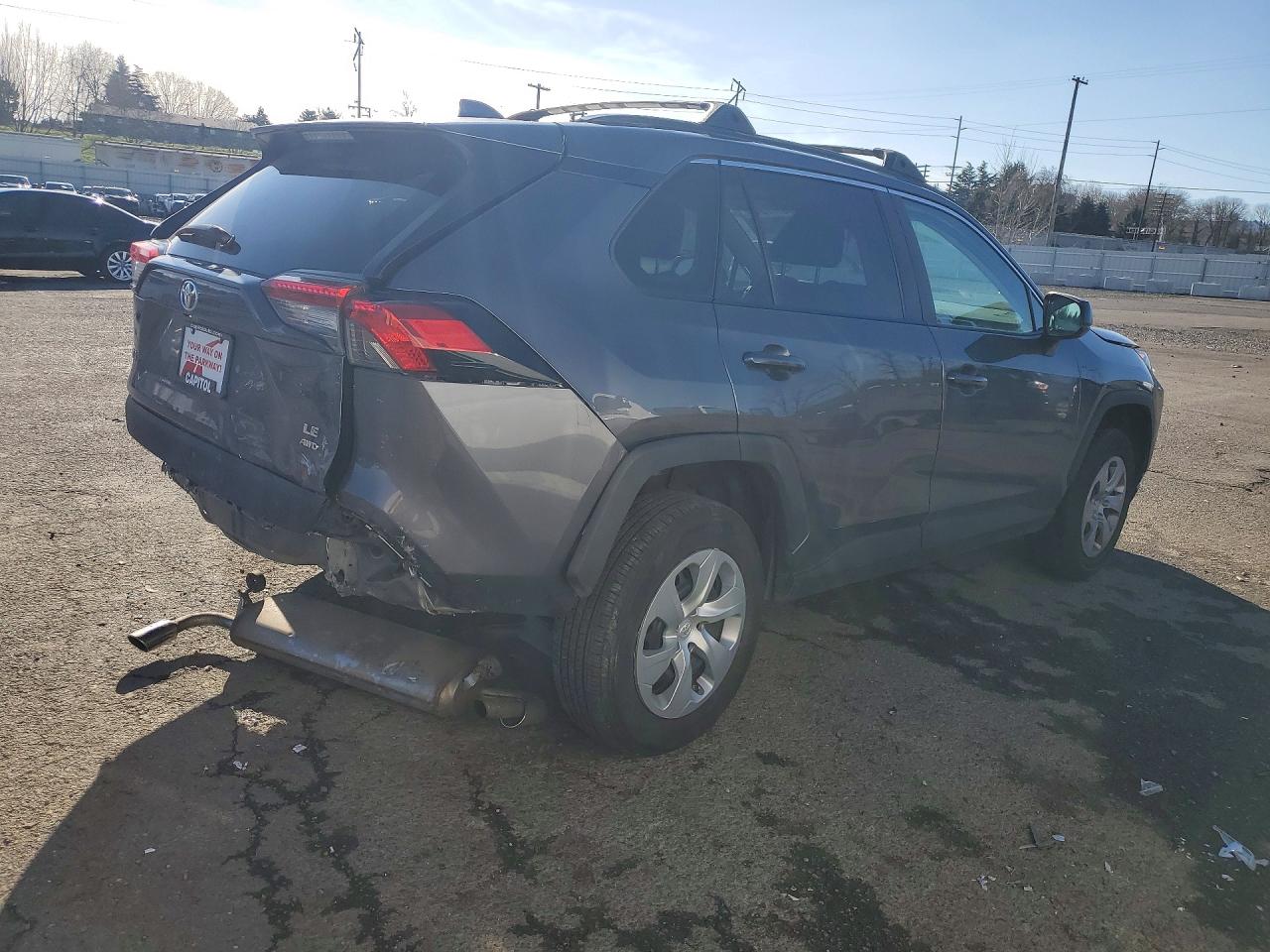 2021 TOYOTA RAV4 LE photo 3