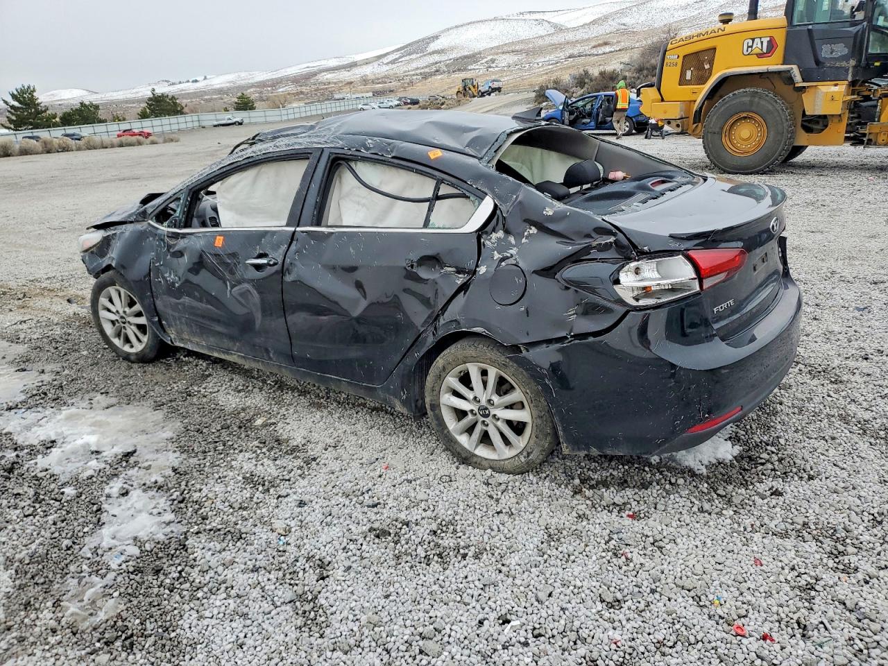 2017 KIA FORTE LX photo 3