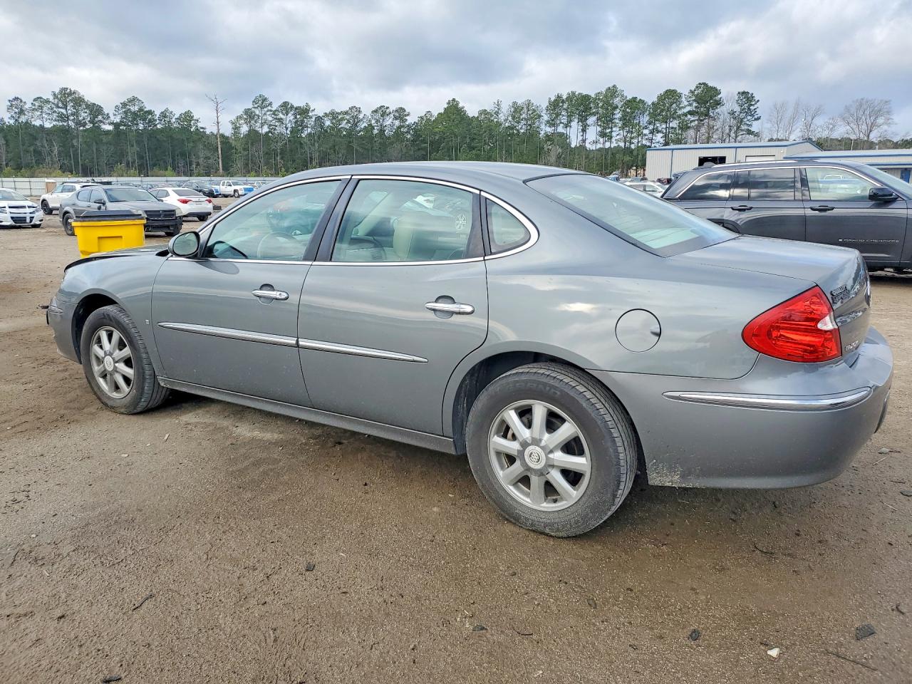 2008 BUICK LACROSSE CXL photo 2