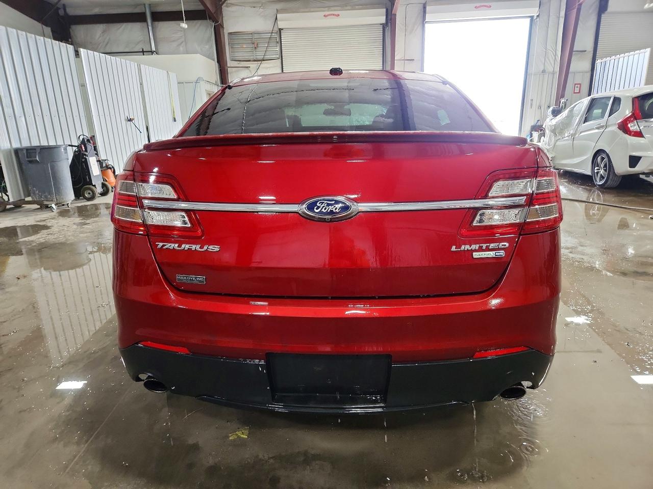 2015 FORD TAURUS LIMITED photo 11