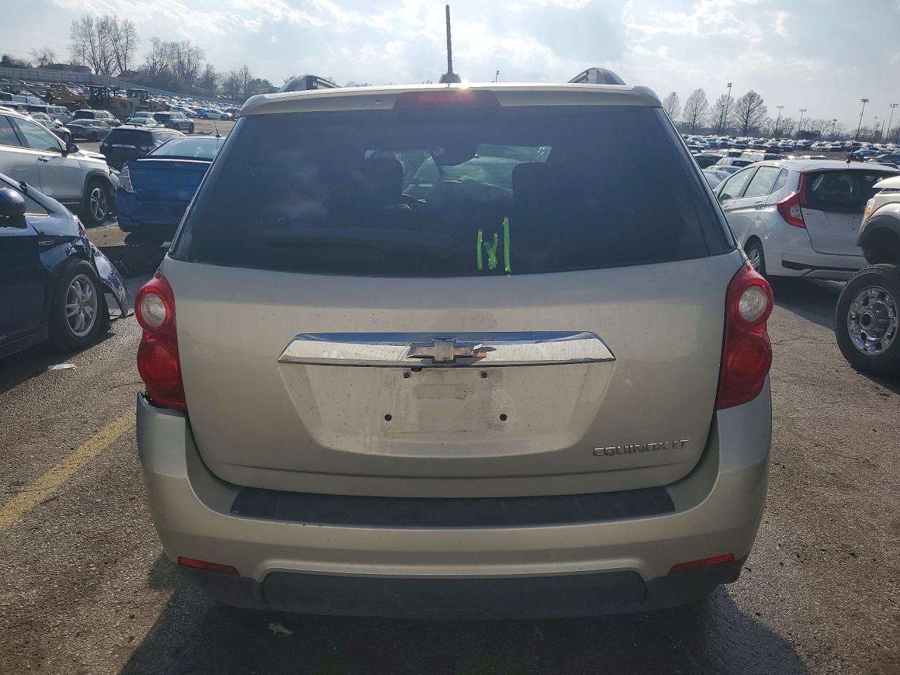 2015 CHEVROLET EQUINOX LT photo 6