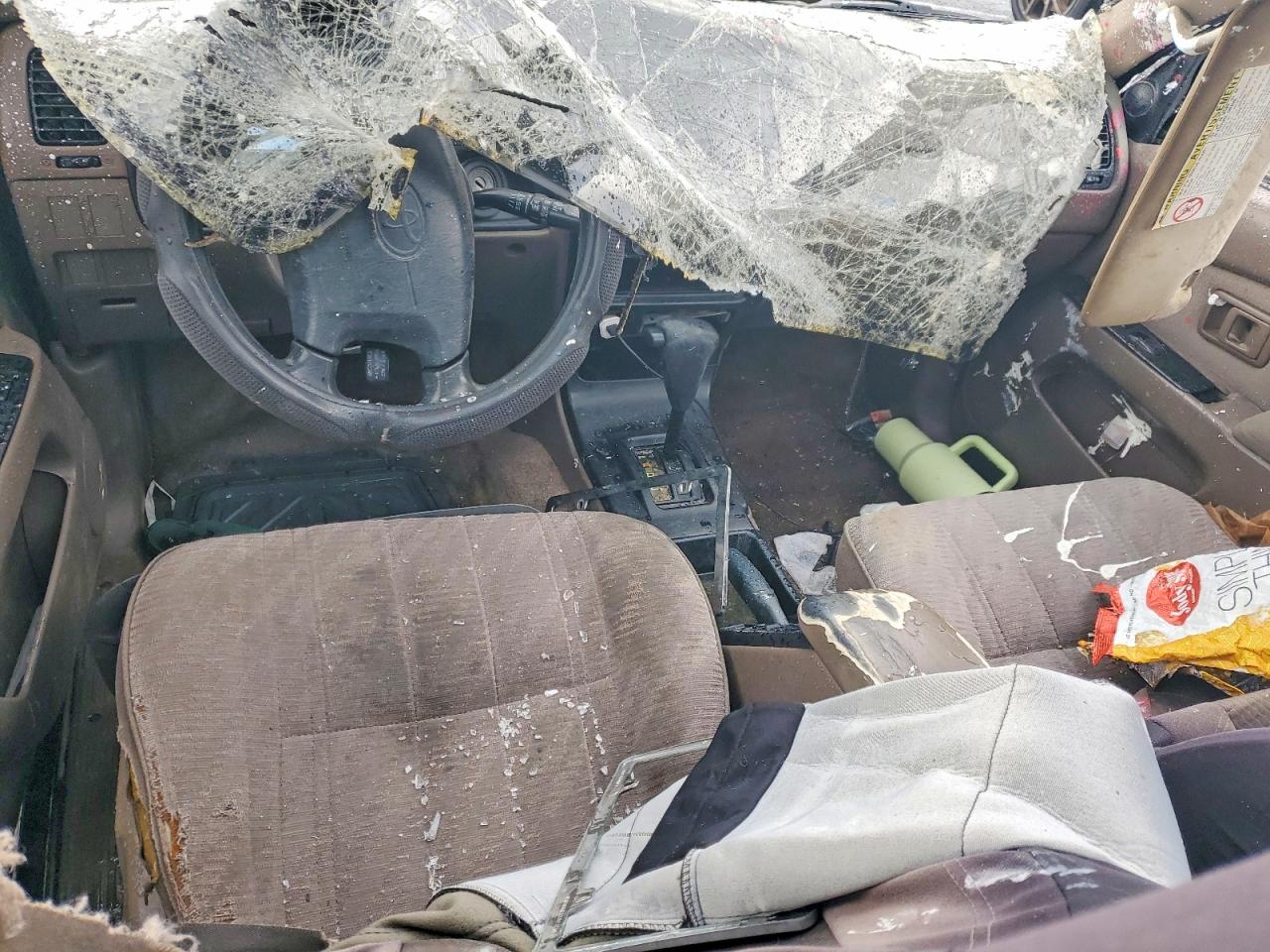 1998 TOYOTA 4RUNNER SR5 photo 15