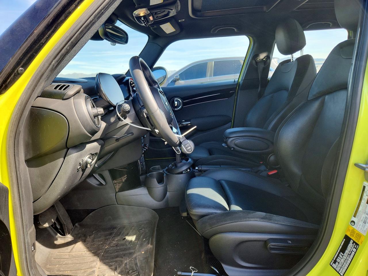 2023 MINI COOPER S photo 19