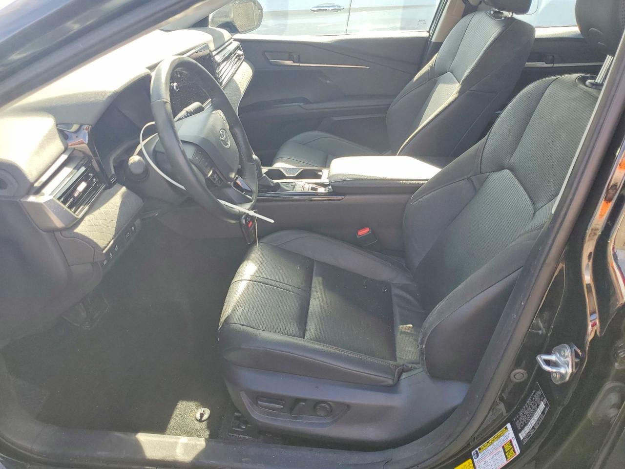 2025 TOYOTA CAMRY XSE photo 13